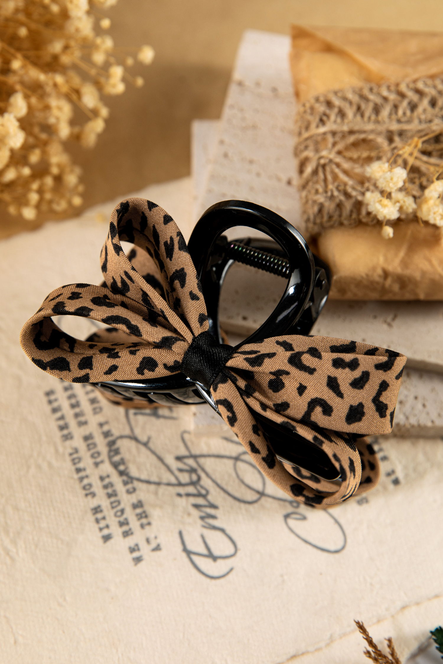 Chestnut Leopard Bow Applique Plastic Hair Claw Clip