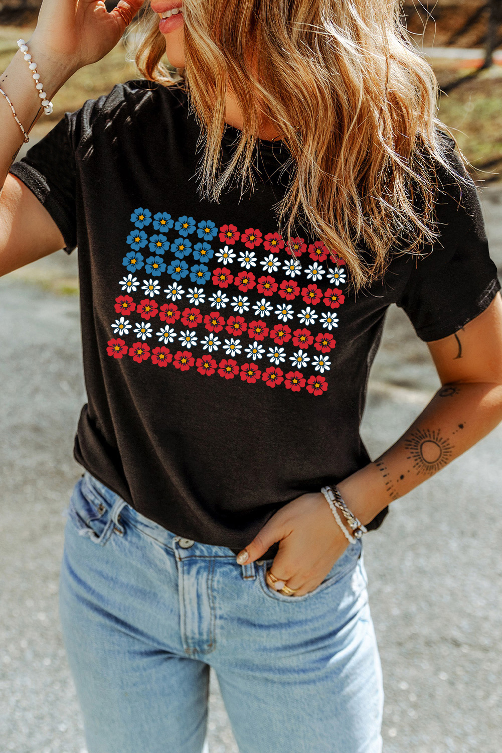 Black Cute Flowers Make Up American Flag Trendy Graphic T Shirt