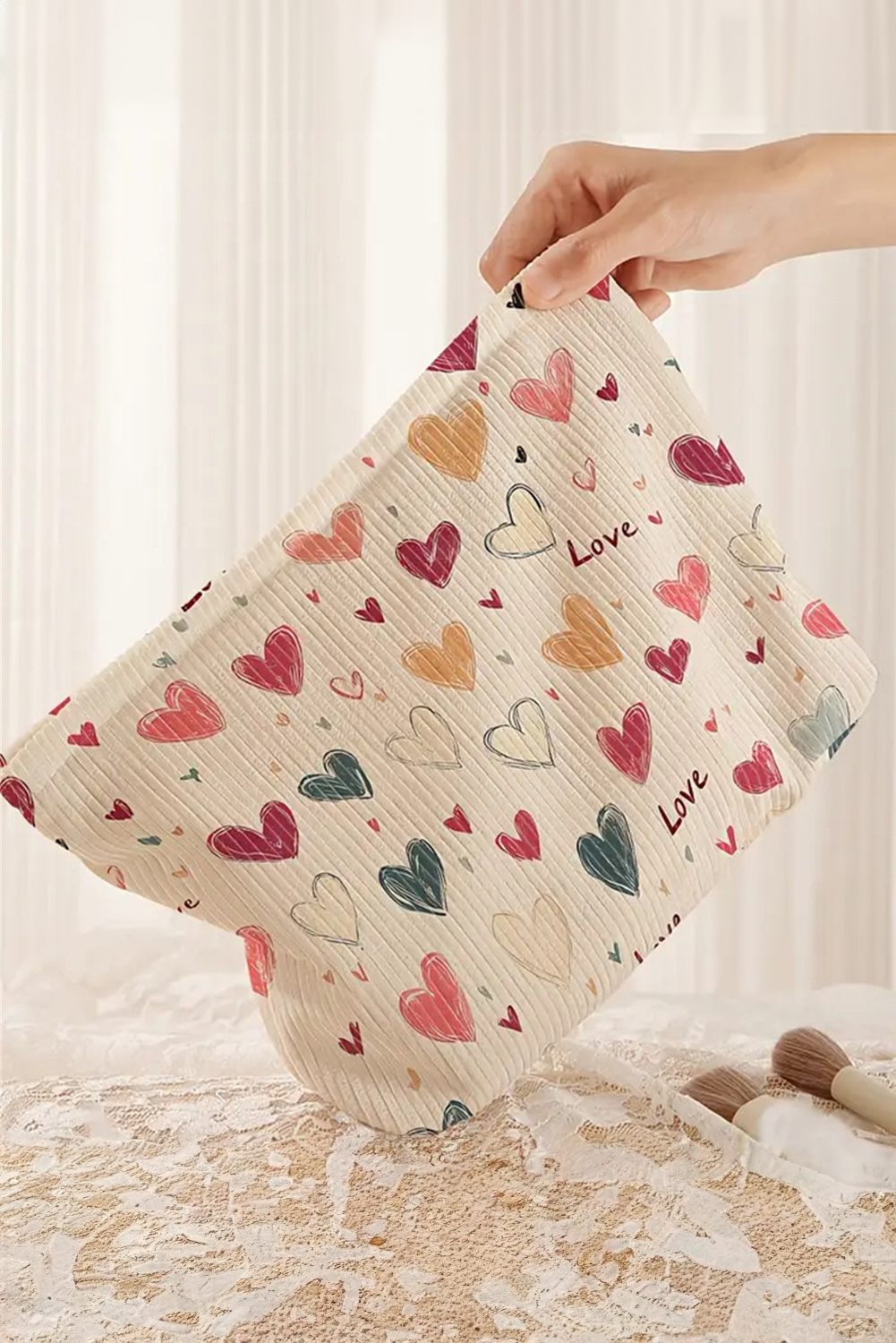 White Love Heart Print Ribbed Canvas Makeup Bag